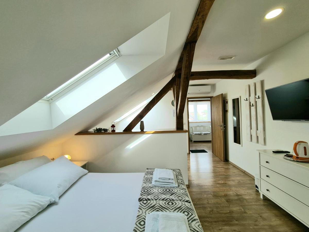 Rooms Garden Slunj Buitenkant foto